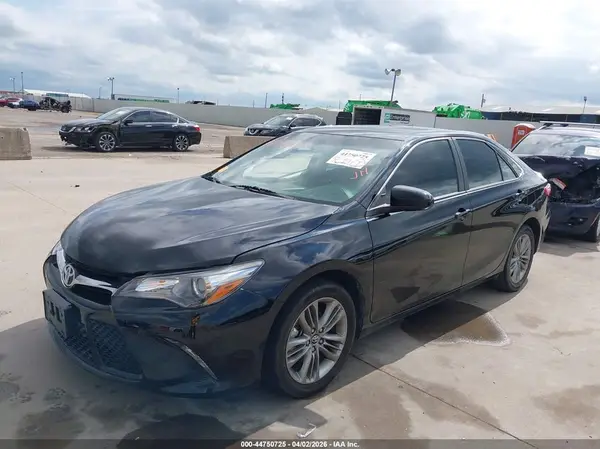 4T1BF1FKXHU369938 2017 TOYOTA CAMRY - Image 2