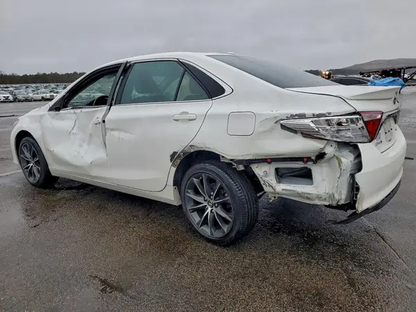 4T1BF1FKXHU375125 2017 TOYOTA CAMRY - Image 2