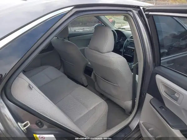 4T1BF1FKXHU379966 2017 TOYOTA CAMRY - Image 8