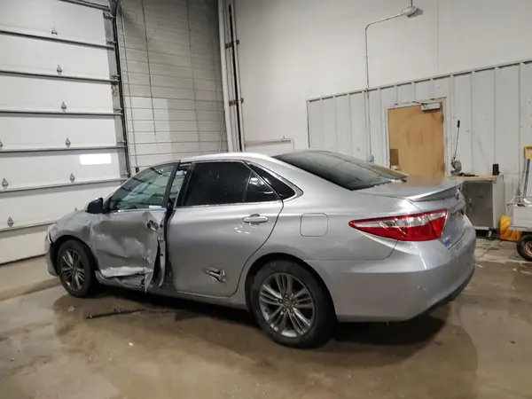 4T1BF1FKXHU384343 2017 TOYOTA CAMRY - Image 2