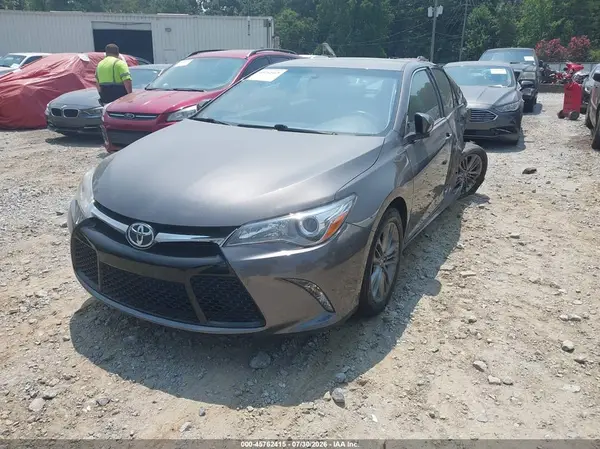 4T1BF1FKXHU387842 2017 TOYOTA CAMRY - Image 2