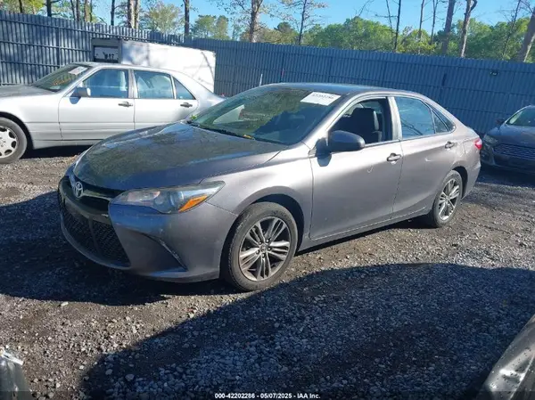 4T1BF1FKXHU389171 2017 TOYOTA CAMRY - Image 2