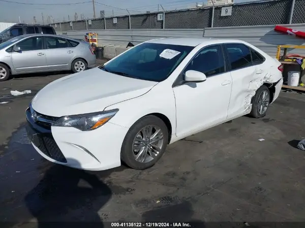 4T1BF1FKXHU389669 2017 TOYOTA CAMRY - Image 2