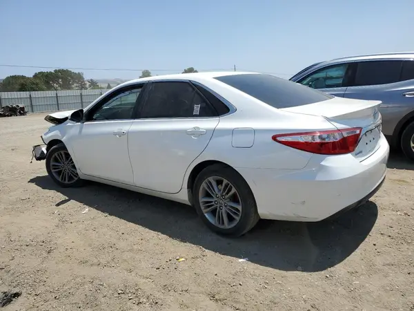 4T1BF1FKXHU390515 2017 TOYOTA CAMRY - Image 2