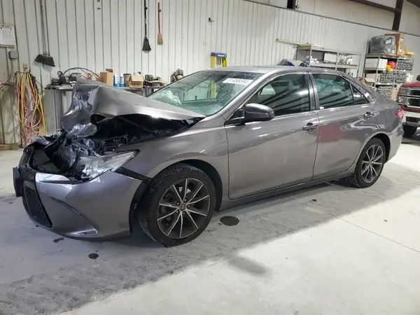 4T1BF1FKXHU391065 2017 TOYOTA CAMRY - Image 1