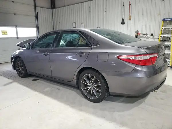 4T1BF1FKXHU391065 2017 TOYOTA CAMRY - Image 2