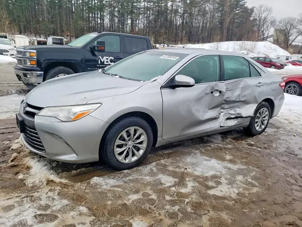 4T1BF1FKXHU393303 2017 TOYOTA CAMRY - Image 1