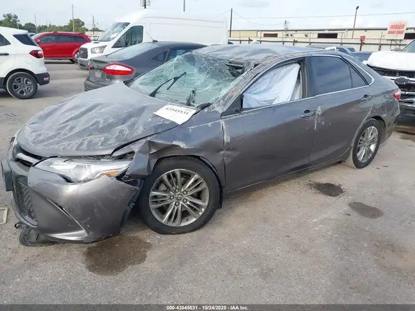 4T1BF1FKXHU395665 2017 TOYOTA CAMRY - Image 2