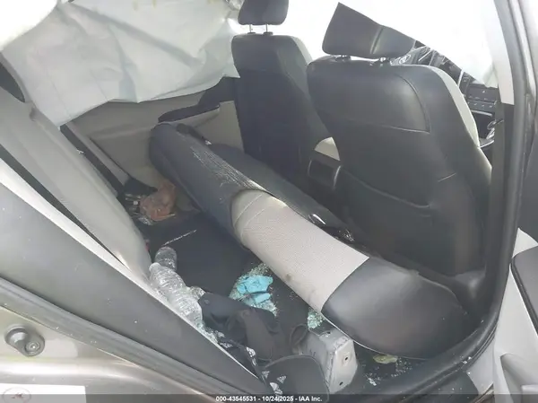 4T1BF1FKXHU395665 2017 TOYOTA CAMRY - Image 8