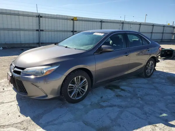 4T1BF1FKXHU396640 2017 TOYOTA CAMRY - Image 1