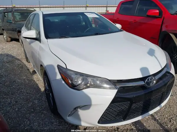 4T1BF1FKXHU397965 2017 TOYOTA CAMRY - Image 1