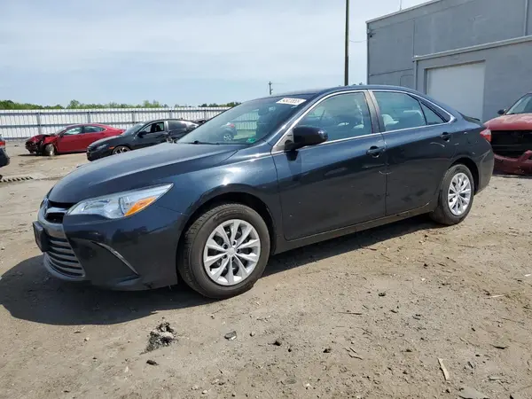 4T1BF1FKXHU400976 2017 TOYOTA CAMRY - Image 1