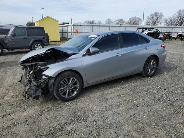 4T1BF1FKXHU402968 2017 TOYOTA CAMRY - Image 1