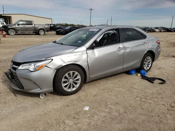 4T1BF1FKXHU404185 2017 TOYOTA CAMRY - Image 1