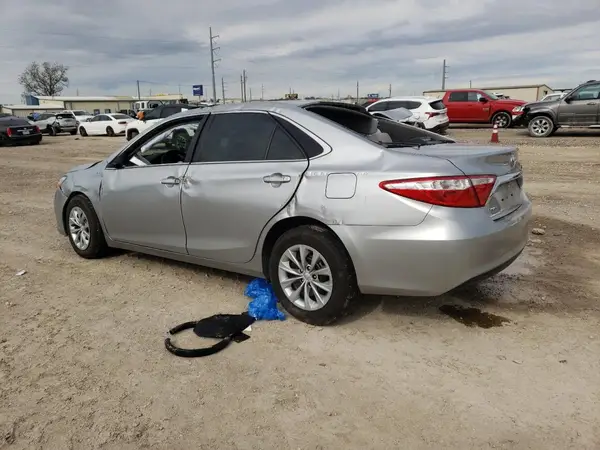 4T1BF1FKXHU404185 2017 TOYOTA CAMRY - Image 2