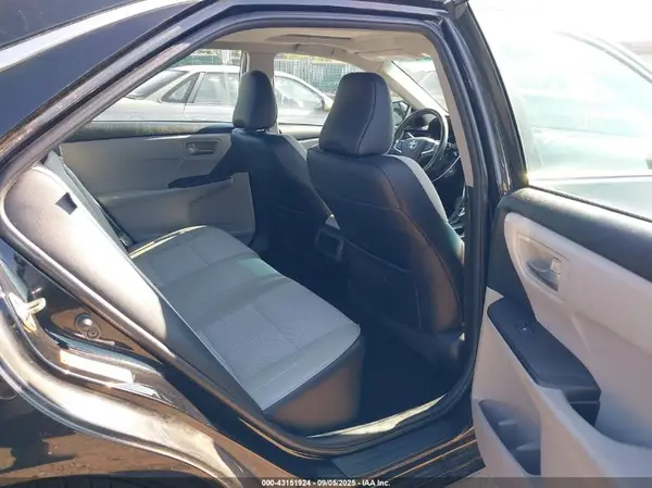 4T1BF1FKXHU404641 2017 TOYOTA CAMRY - Image 8