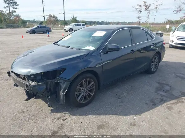 4T1BF1FKXHU407359 2017 TOYOTA CAMRY - Image 2