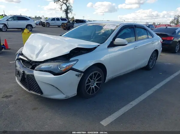 4T1BF1FKXHU408432 2017 TOYOTA CAMRY - Image 2