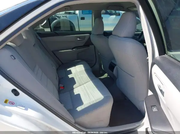 4T1BF1FKXHU409502 2017 TOYOTA CAMRY - Image 8