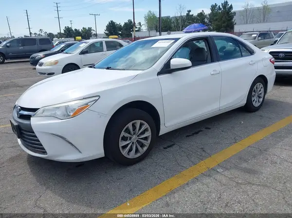 4T1BF1FKXHU410908 2017 TOYOTA CAMRY - Image 2