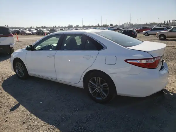 4T1BF1FKXHU413341 2017 TOYOTA CAMRY - Image 2