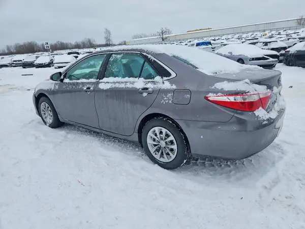 4T1BF1FKXHU414523 2017 TOYOTA CAMRY - Image 2