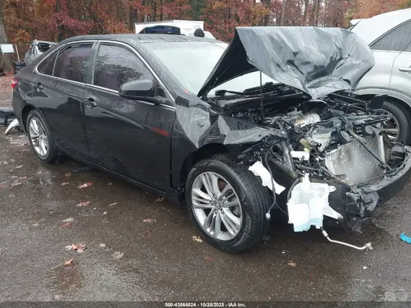 4T1BF1FKXHU414649 2017 TOYOTA CAMRY - Image 1