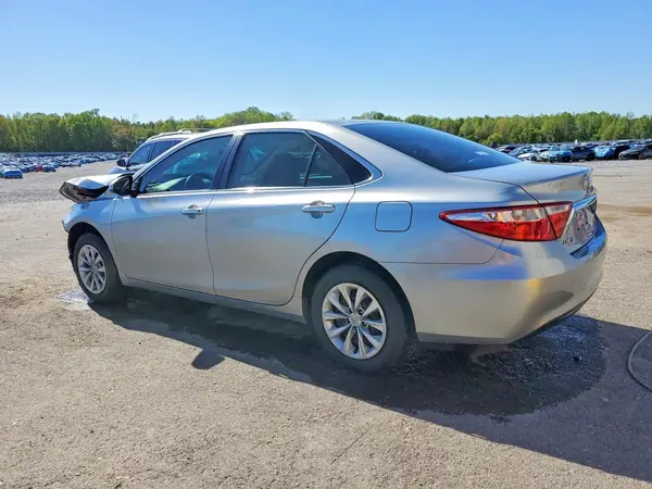 4T1BF1FKXHU417194 2017 TOYOTA CAMRY - Image 2