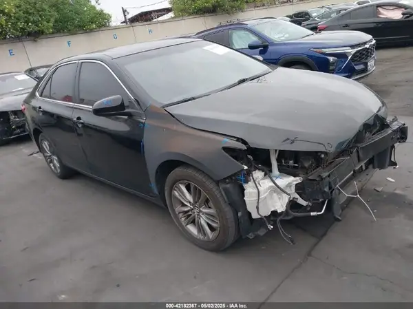 4T1BF1FKXHU423366 2017 TOYOTA CAMRY - Image 1