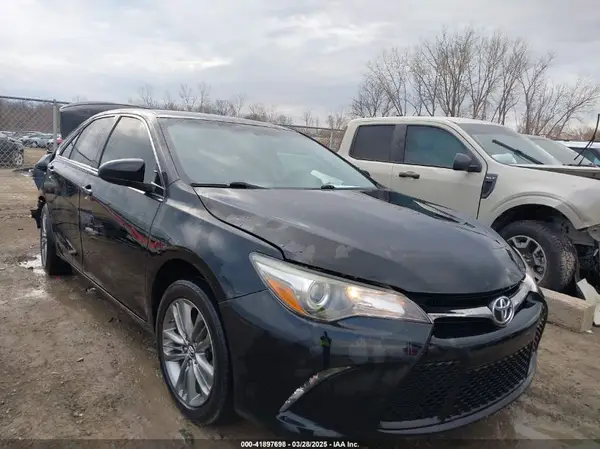 4T1BF1FKXHU425831 2017 TOYOTA CAMRY - Image 1