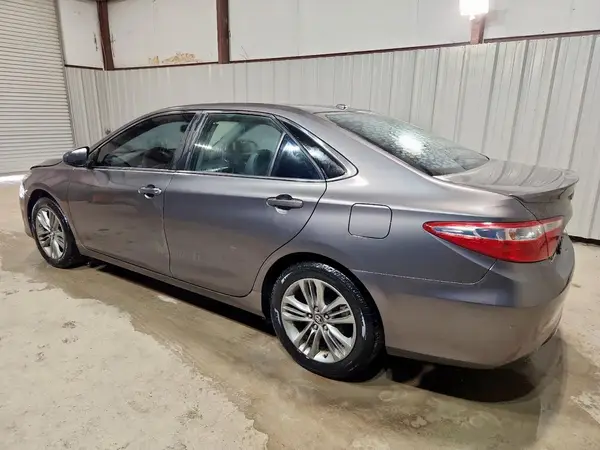 4T1BF1FKXHU426123 2017 TOYOTA CAMRY - Image 2