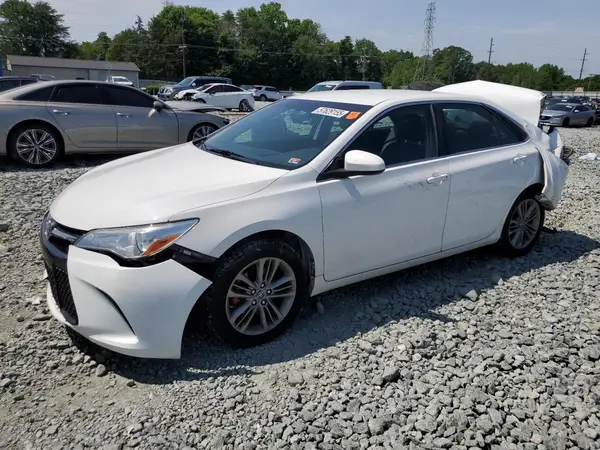4T1BF1FKXHU428633 2017 TOYOTA CAMRY - Image 1