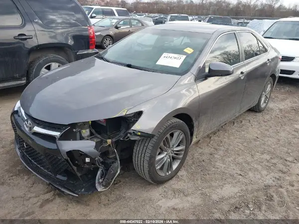 4T1BF1FKXHU428938 2017 TOYOTA CAMRY - Image 2
