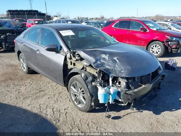 4T1BF1FKXHU429121 2017 TOYOTA CAMRY - Image 1