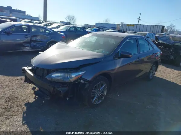 4T1BF1FKXHU429121 2017 TOYOTA CAMRY - Image 2