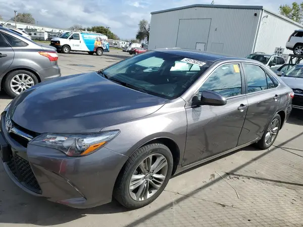 4T1BF1FKXHU429491 2017 TOYOTA CAMRY - Image 1