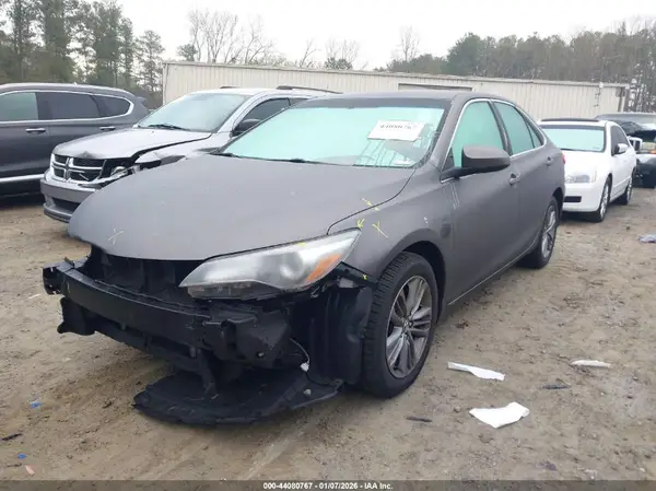 4T1BF1FKXHU429832 2017 TOYOTA CAMRY - Image 2