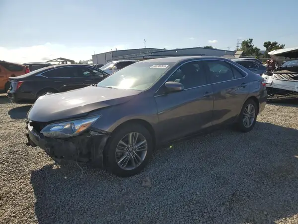 4T1BF1FKXHU431919 2017 TOYOTA CAMRY - Image 1