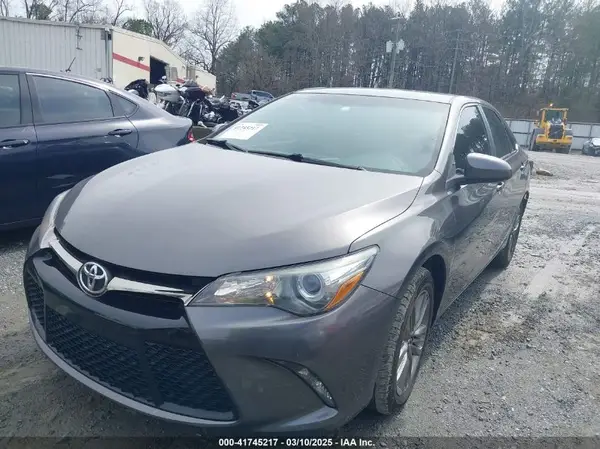 4T1BF1FKXHU432441 2017 TOYOTA CAMRY - Image 2