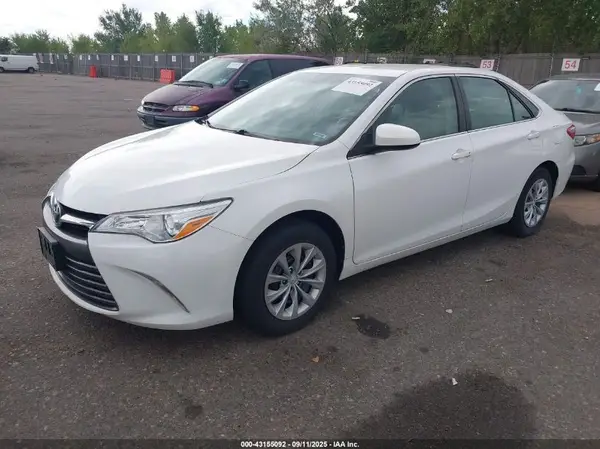 4T1BF1FKXHU434206 2017 TOYOTA CAMRY - Image 2