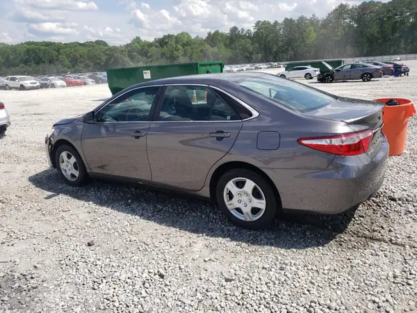 4T1BF1FKXHU435176 2017 TOYOTA CAMRY - Image 2