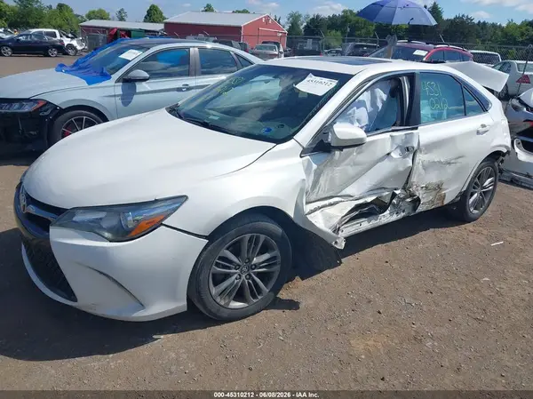 4T1BF1FKXHU436523 2017 TOYOTA CAMRY - Image 2