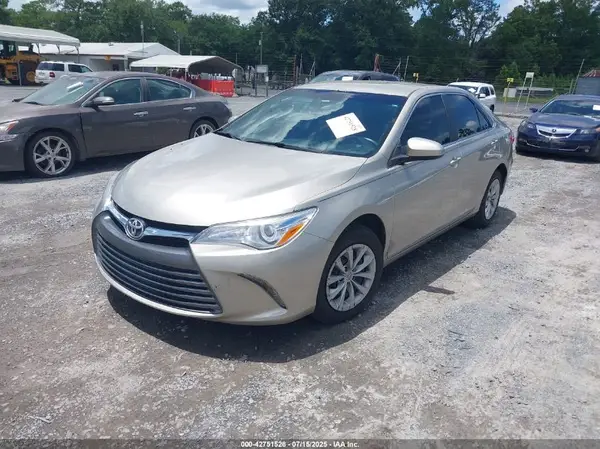 4T1BF1FKXHU436862 2017 TOYOTA CAMRY - Image 2