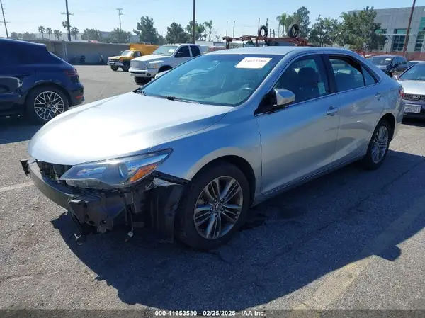 4T1BF1FKXHU437137 2017 TOYOTA CAMRY - Image 2