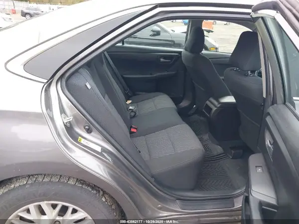 4T1BF1FKXHU437865 2017 TOYOTA CAMRY - Image 8