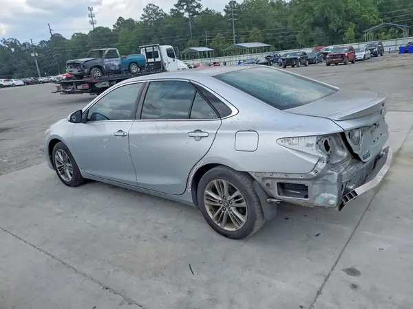 4T1BF1FKXHU438076 2017 TOYOTA CAMRY - Image 2