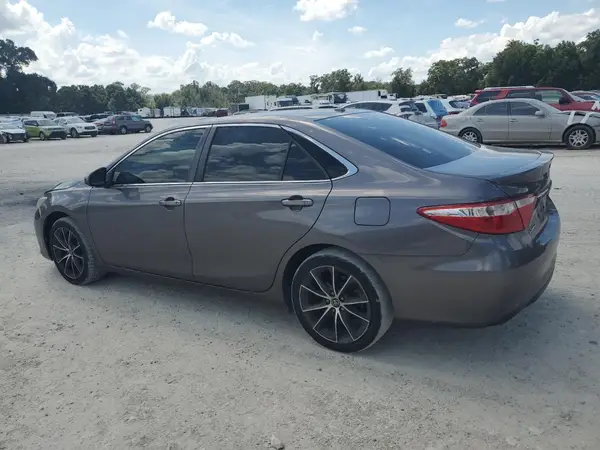 4T1BF1FKXHU440510 2017 TOYOTA CAMRY - Image 2