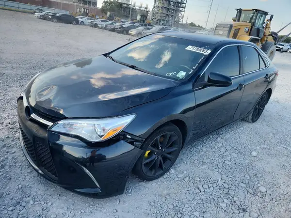 4T1BF1FKXHU443469 2017 TOYOTA CAMRY - Image 1