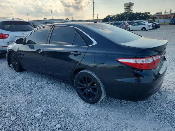 4T1BF1FKXHU443469 2017 TOYOTA CAMRY - Image 2