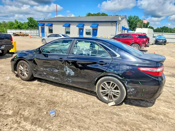 4T1BF1FKXHU444587 2017 TOYOTA CAMRY - Image 2